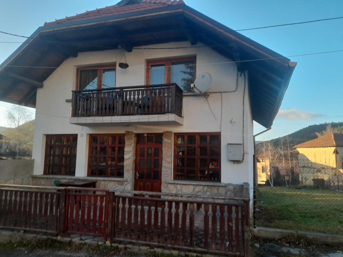 Къща За Гости Дани Govedartsi Exterior photo