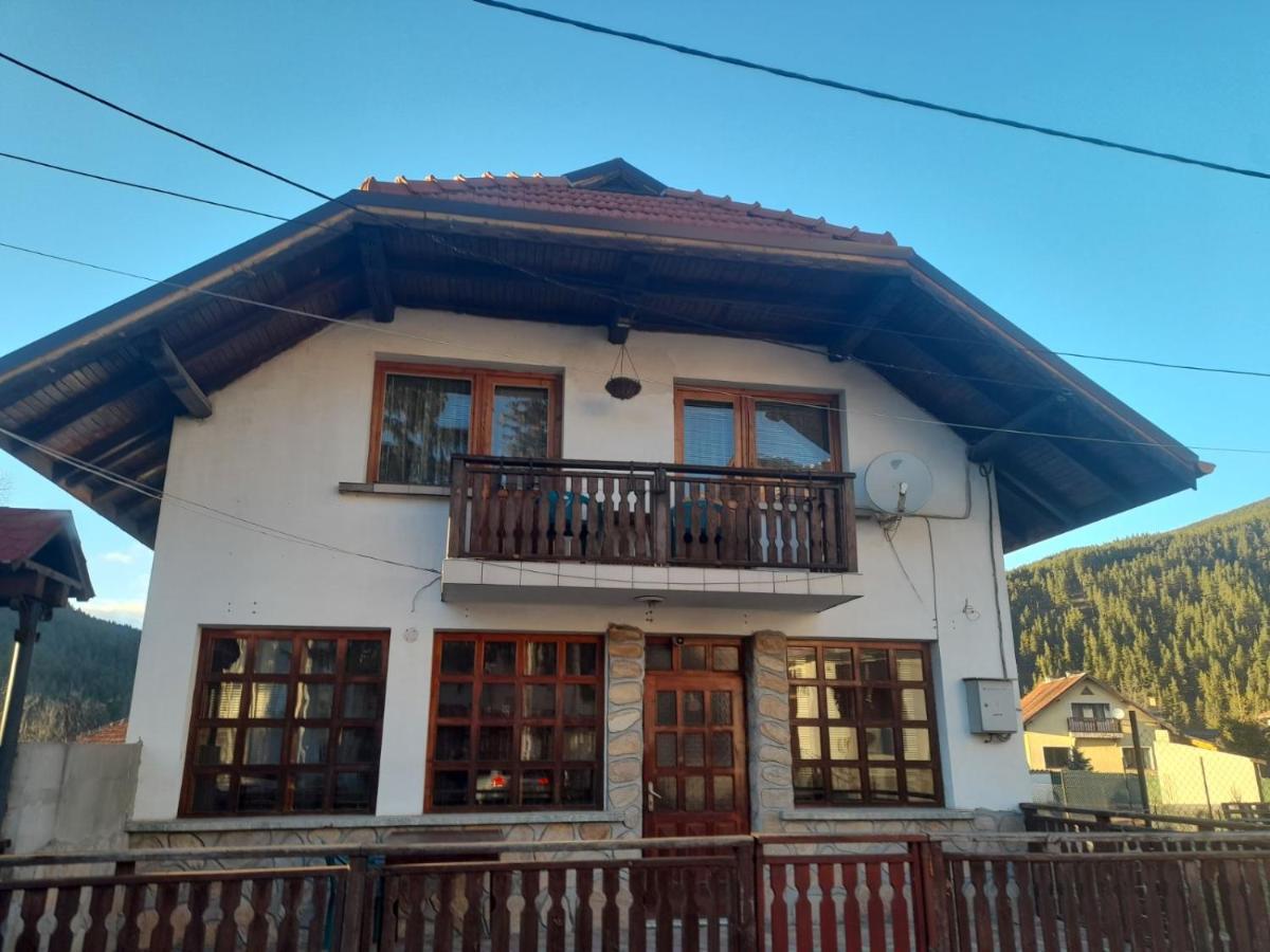 Къща За Гости Дани Govedartsi Exterior photo
